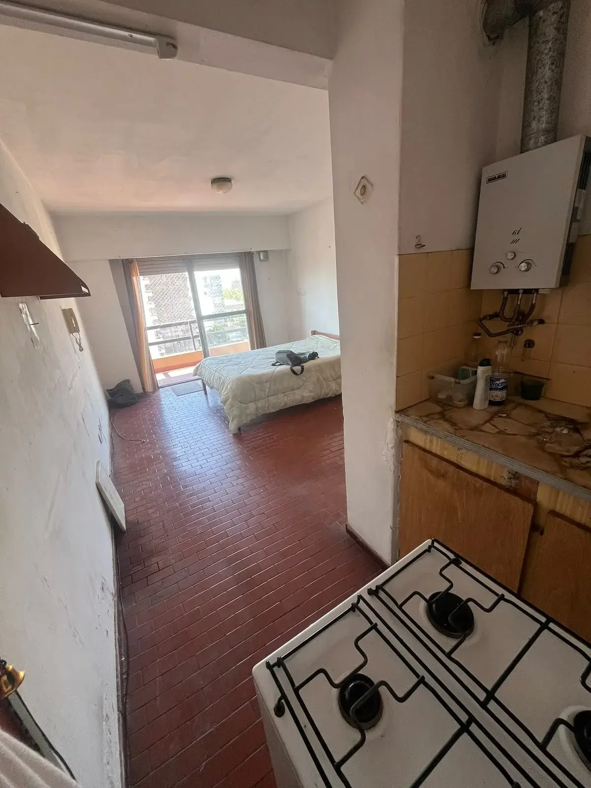 Surface Construcciones — Flipping de monoambiente, estado previo del monoambiente antes de la reforma