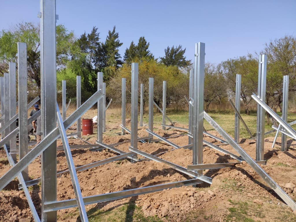 Surface Construcciones — Skate House (Trevelin, Patagonia), estado previo del terreno antes de la obra